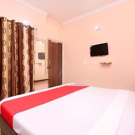 Oyo 24423 Hotel Royal Sohana Bagian luar foto