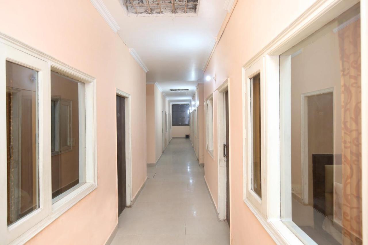 Oyo 24423 Hotel Royal Sohana Bagian luar foto