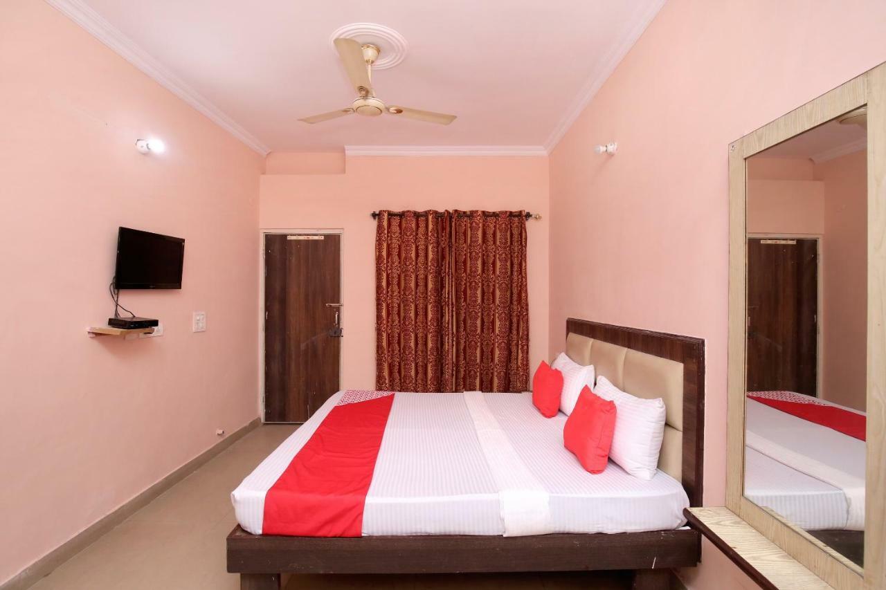 Oyo 24423 Hotel Royal Sohana Bagian luar foto
